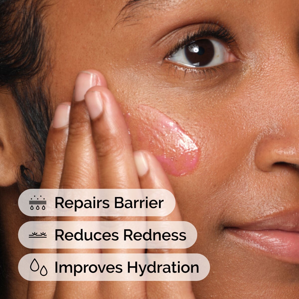 soothing-and-barrier-support-serum-set-i2 ord-soothing-barrier-support-serum-model-application-with-benefits.jpg